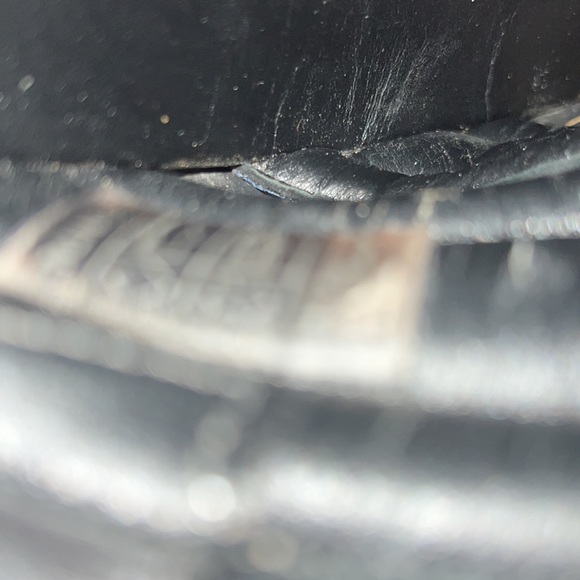 Gucci Webbed Sandals - Picture 12 of 15